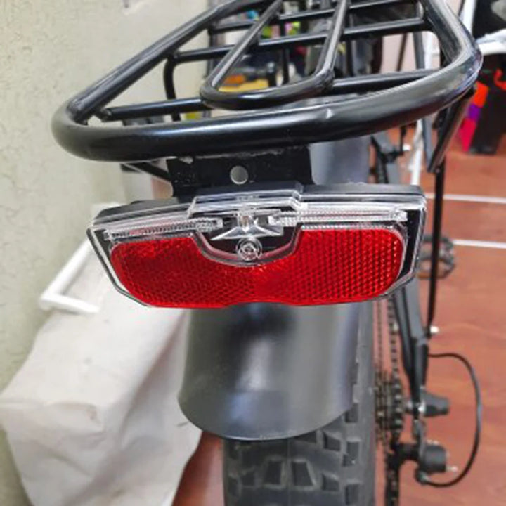 Bike Bicycle Rear Reflector Tail Light for Luggage Rack Battery Powered Reflective Taillight Bicycle Accessories